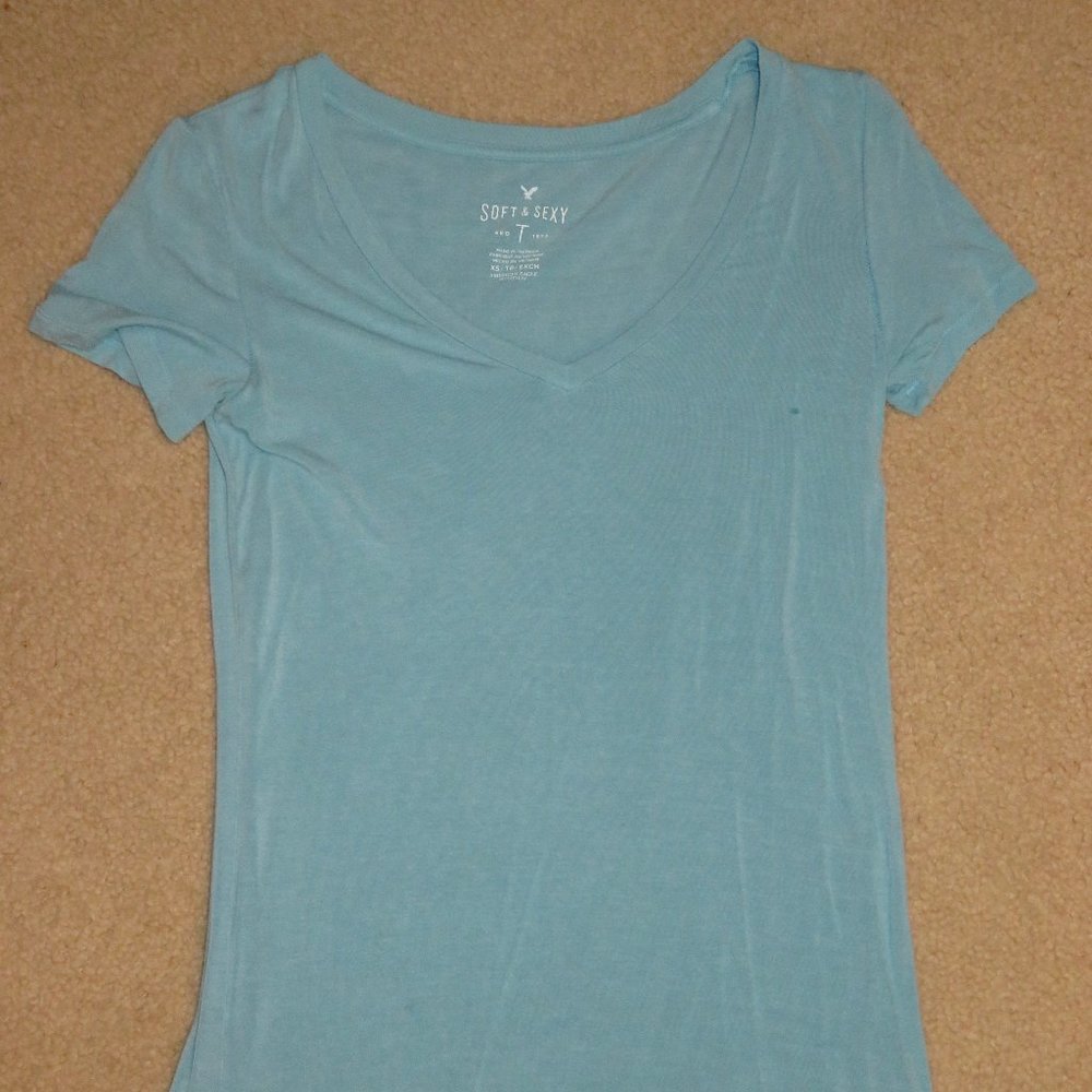 American Eagle Soft & Sexy T